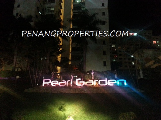 Pearl Garden neon lights