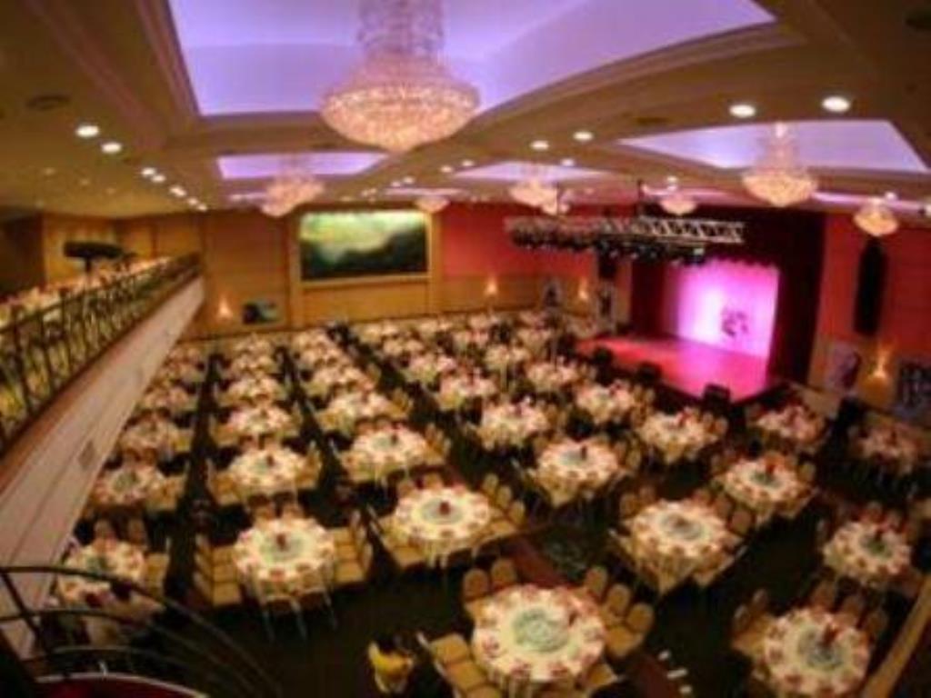 Hotel ballroom & restaurant