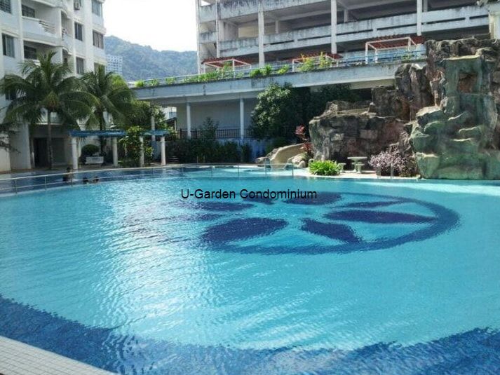 Resort-style swimming pool