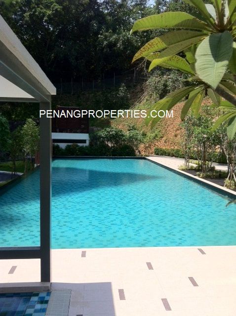 Swimming pool deck