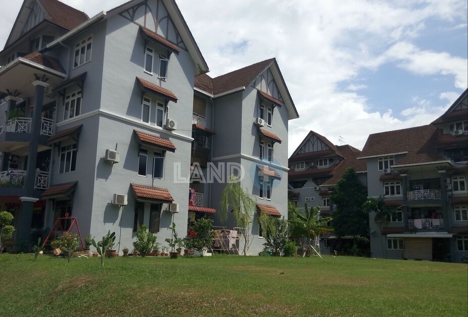 Halaman Areka apartment for sale. For rent.