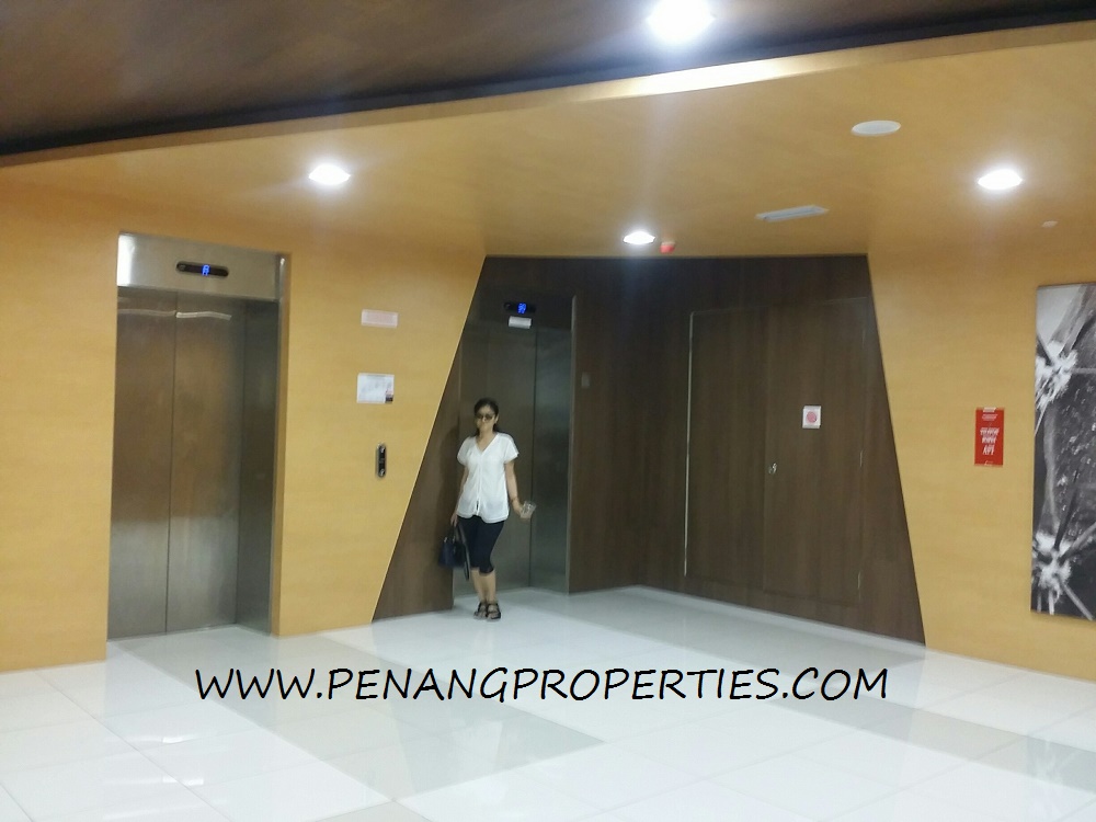 Lift lobby