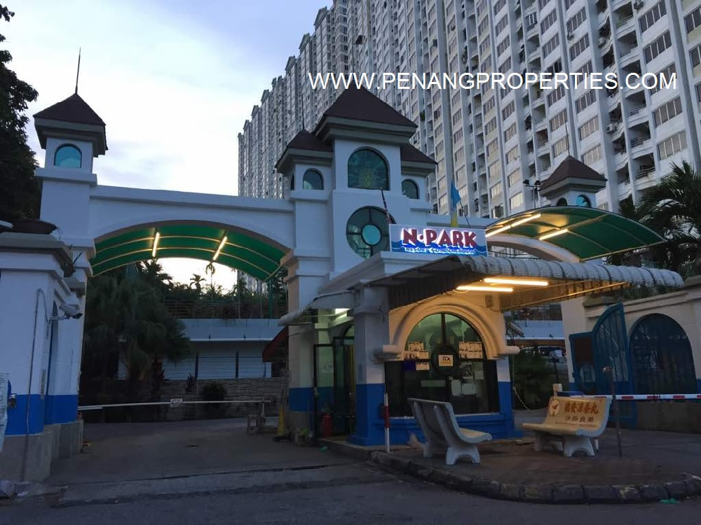 N Park Condominium entrance