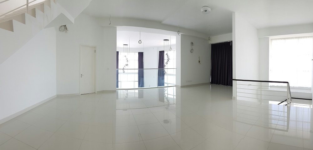 Huge spacious built-up 