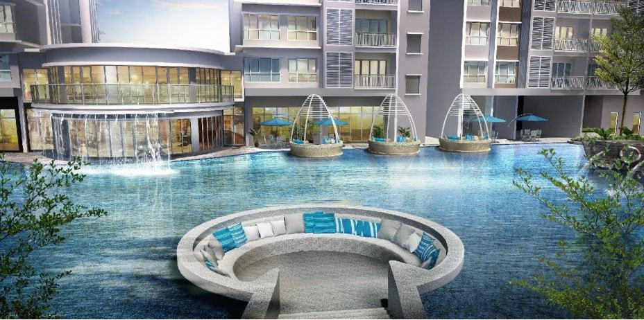 Swimming pool with sunken seating
