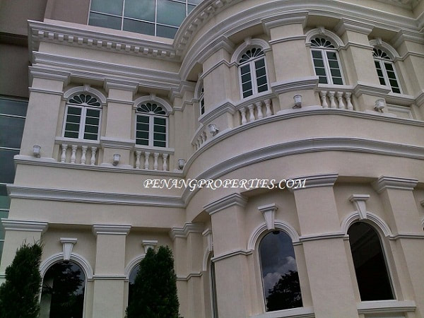 Heritage facade