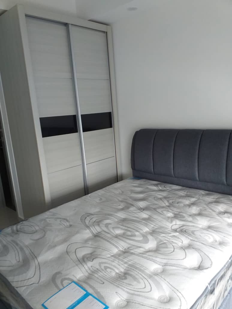 Furnished with bed and wardore