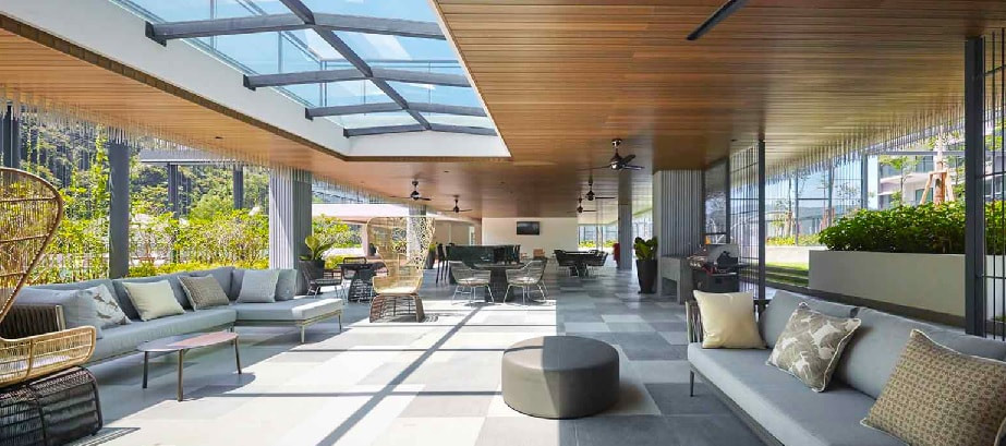 Grand common area