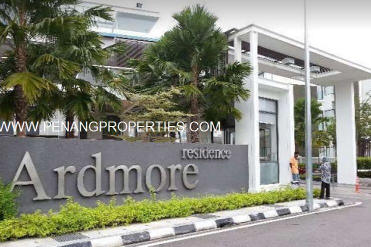 Entrance Gated and guarded