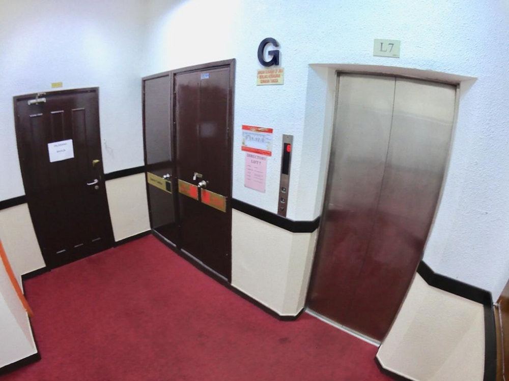 Lift lobby
