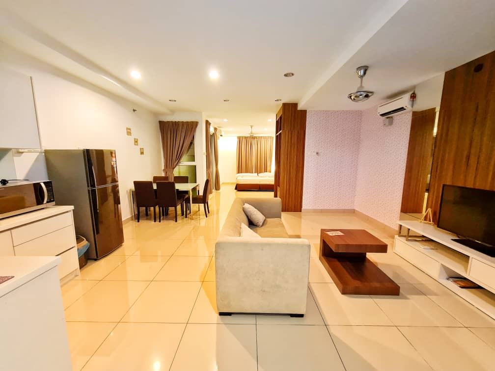 Studio unit