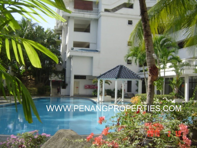 Landscaped poolside