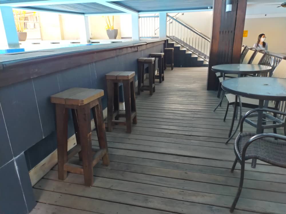 Pool Side bar