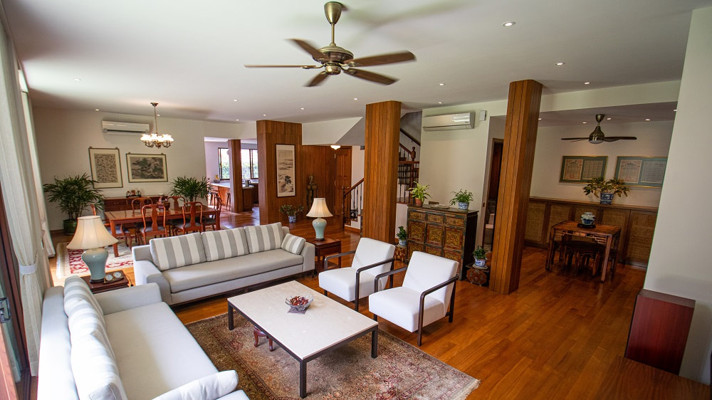 Fully renovated and furnished
